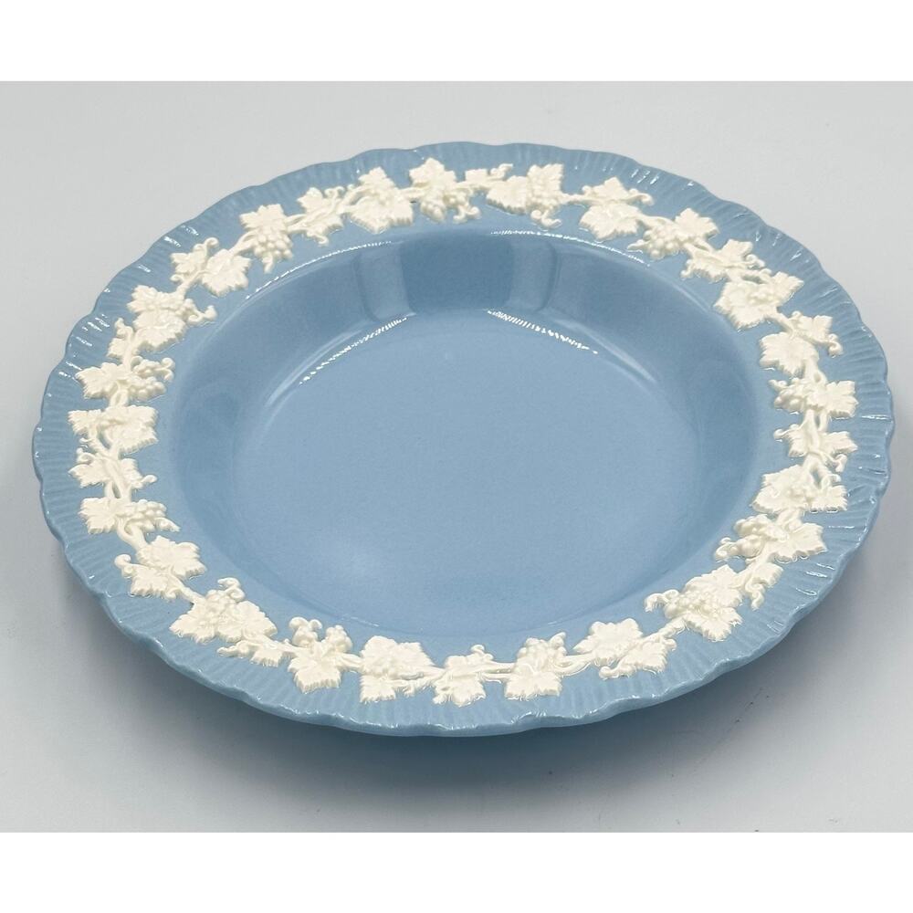 Wedgwood Embossed Queens Ware Rim Soap Salad Bowl United Kingdom